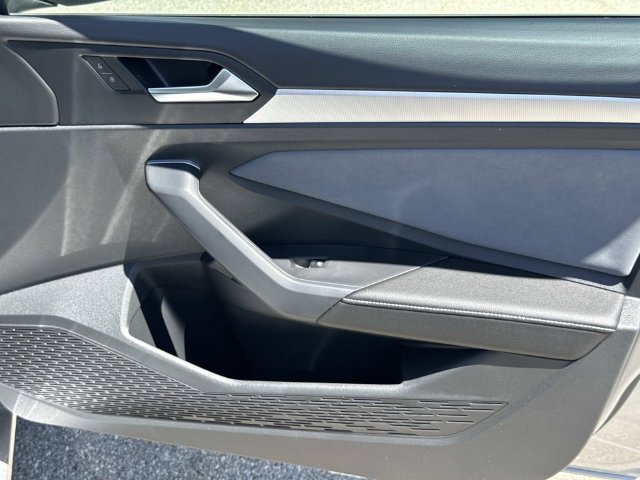 New 2026 Volkswagen Jetta SE FWD image 27