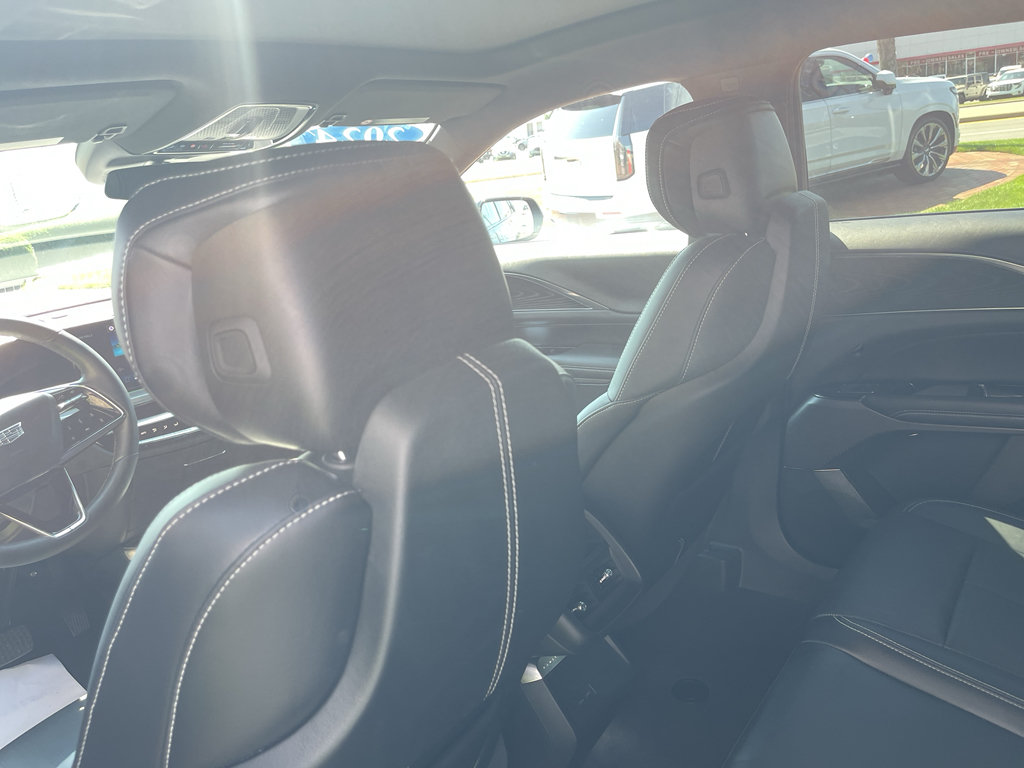 Used 2024 Cadillac Lyriq Luxury AWD/4WD image 26