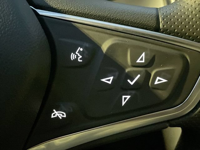 Used 2023 Chevrolet Equinox LS FWD image 30