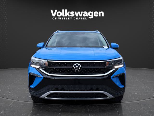 Certified 2023 Volkswagen Taos SE w/ Panoramic Sunroof Package AWD/4WD image 3