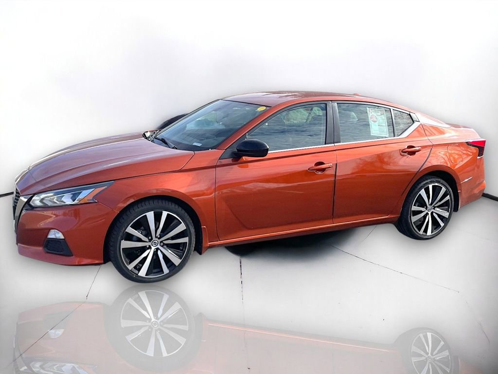 Used 2022 Nissan Altima 2.5 SR AWD/4WD image 2