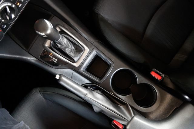 Used 2015 MAZDA MAZDA3 i SV image 34