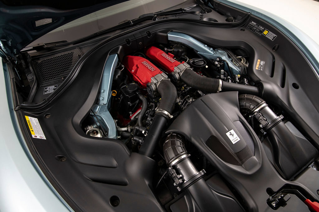 Certified 2024 Ferrari Roma Spider RWD image 33