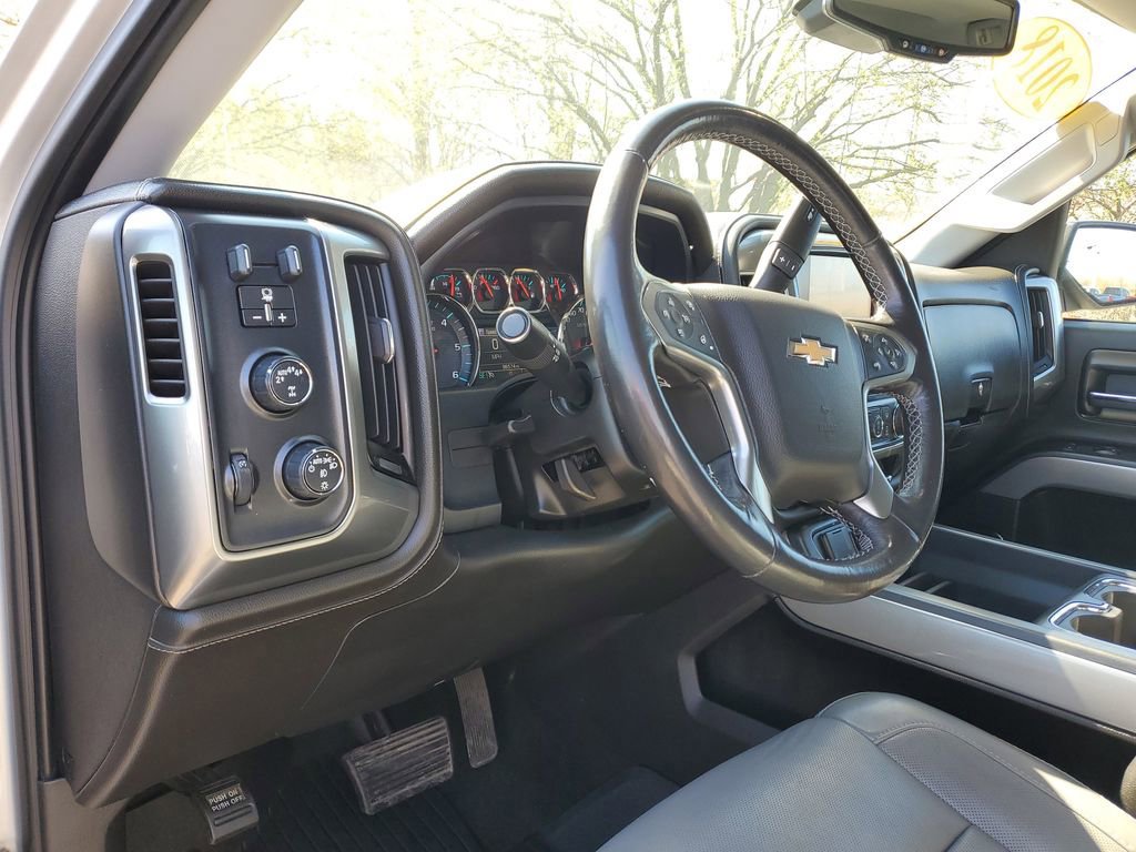 Used 2018 Chevrolet Silverado 1500 LTZ Z71 w/ LTZ Plus Package AWD/4WD image 16