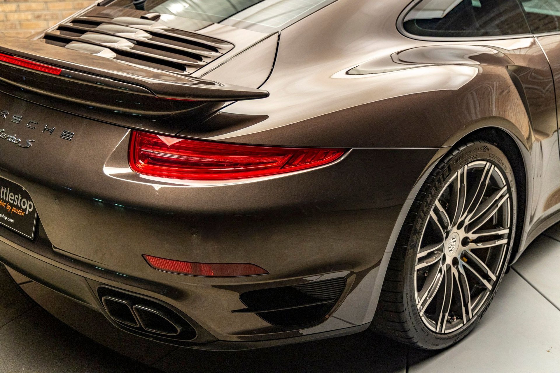 Used 2015 Porsche 911 4 Coupe image 24