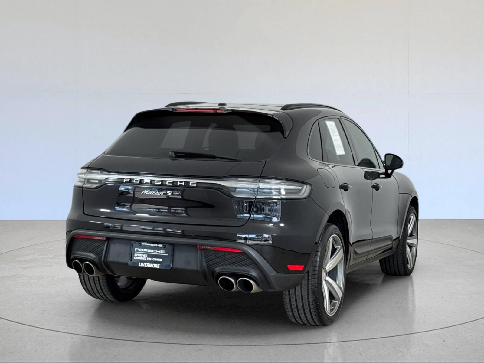 Certified 2024 Porsche Macan S AWD/4WD image 8