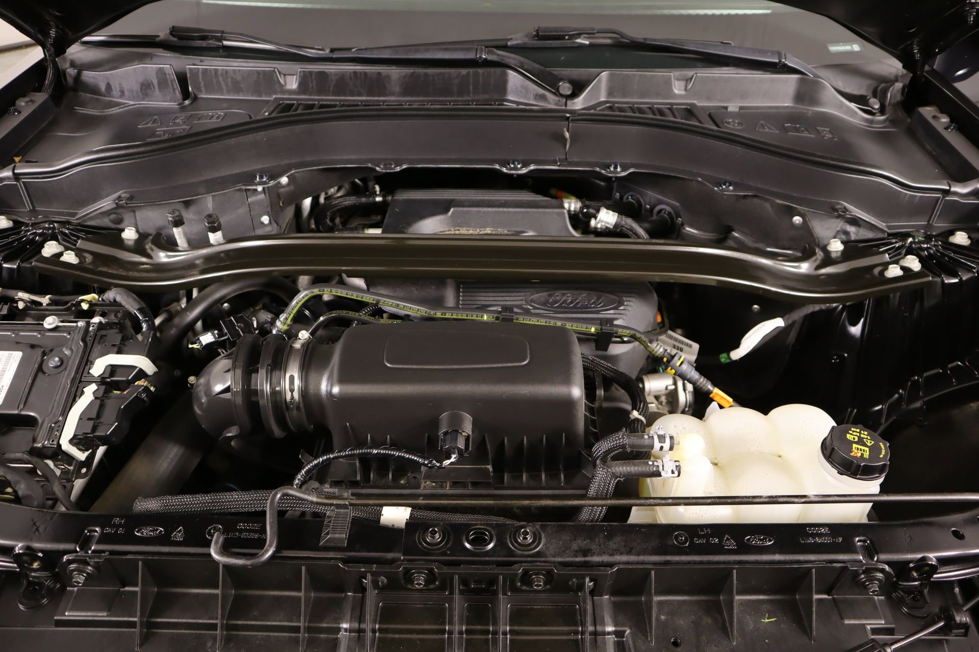 Used 2020 Ford Explorer Limited image 21