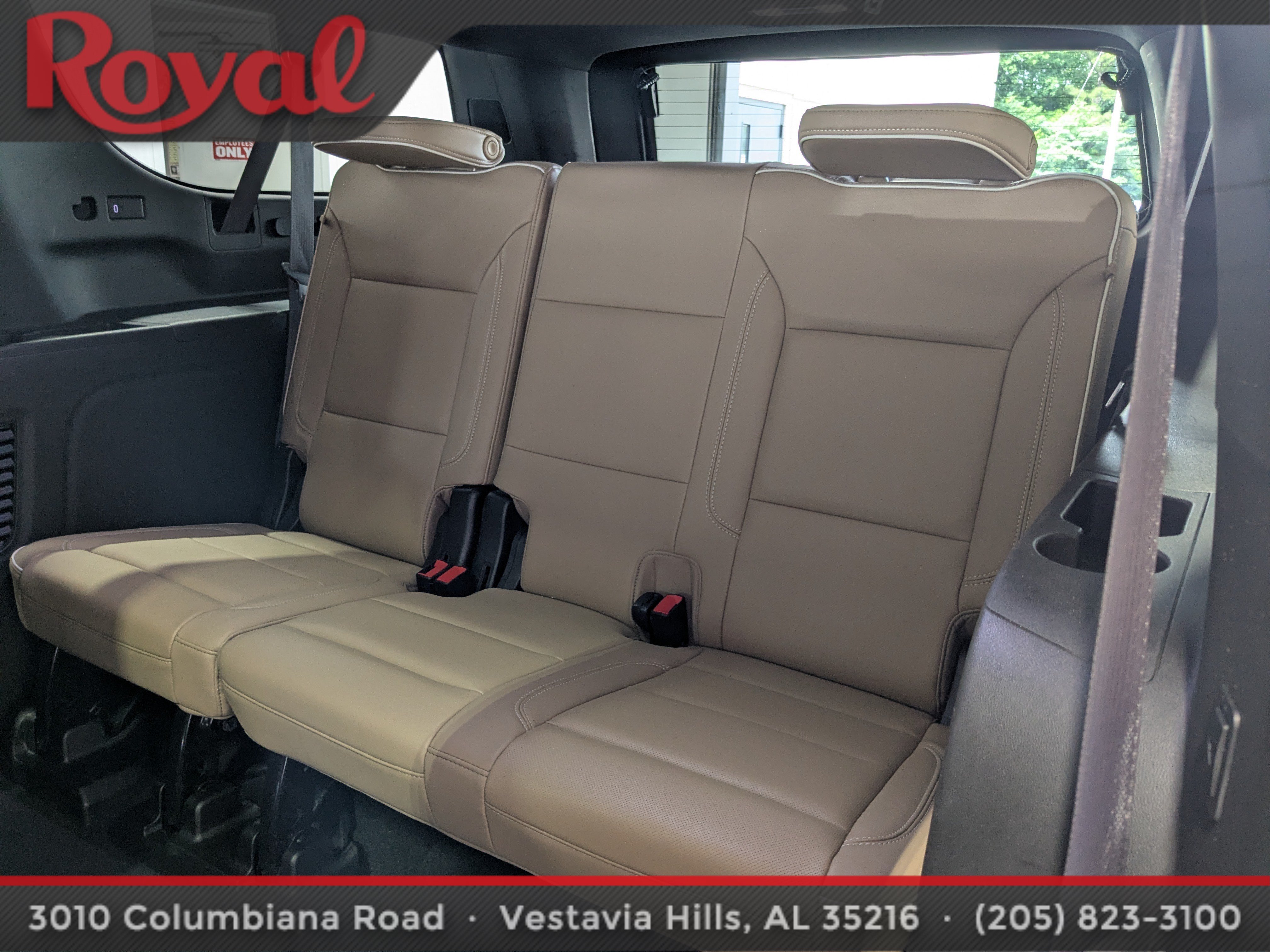 Used 2021 Chevrolet Suburban Premier w/ Premium Package RWD image 20