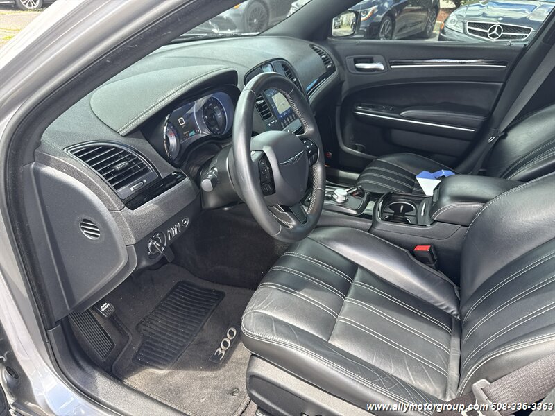 Used 2017 Chrysler 300 S w/ 300S Premium Group AWD/4WD image 20