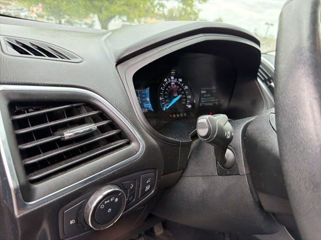 Used 2022 Ford Edge Titanium image 22