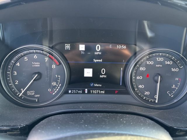 Used 2025 Cadillac XT5 Sportv w/ Technology Package image 14