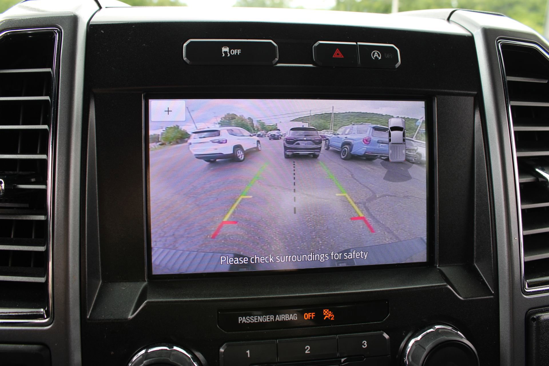 Used 2020 Ford F150 XLT w/ Equipment Group 302A Luxury AWD/4WD image 38