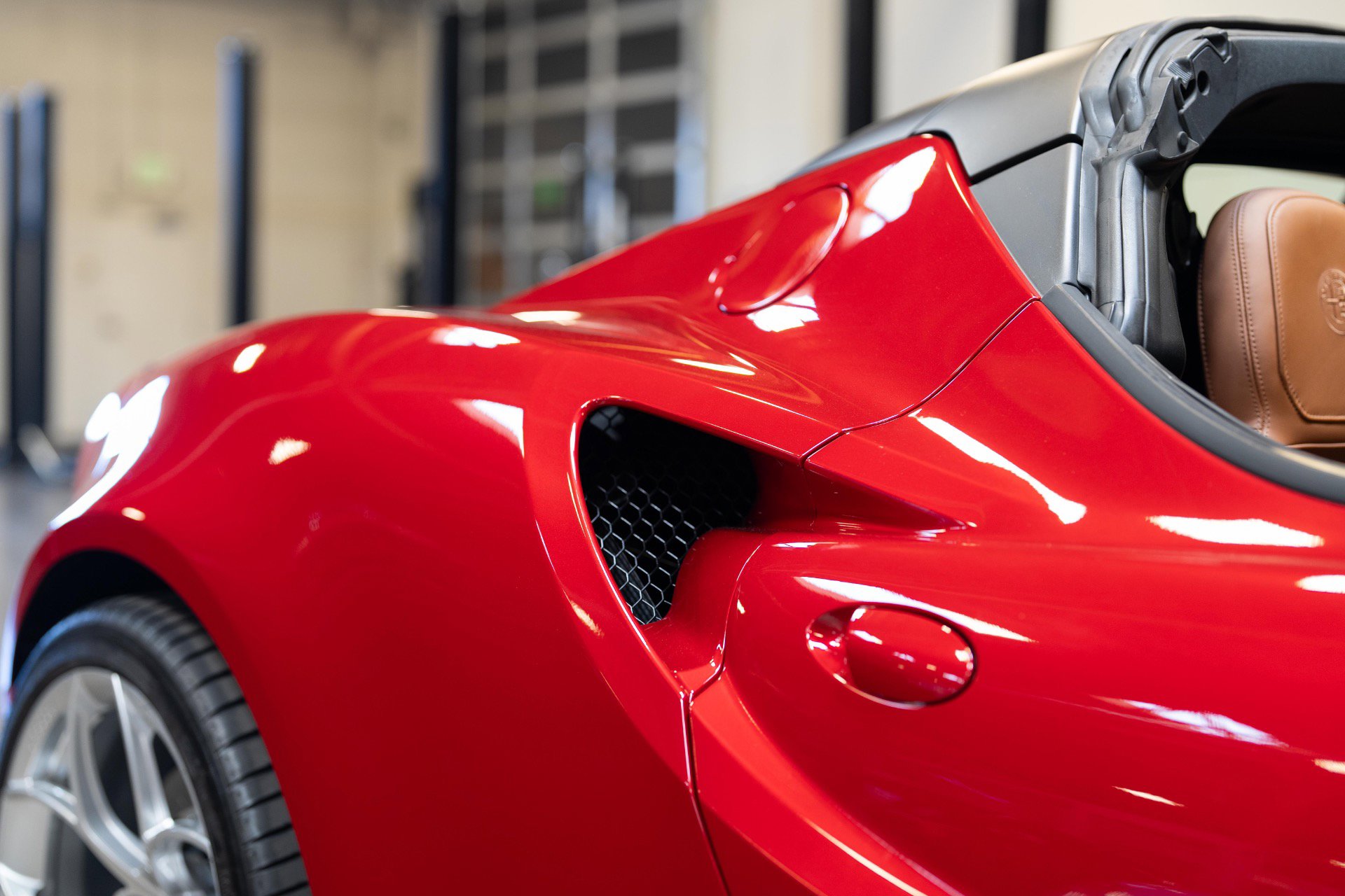 Used 2018 Alfa Romeo 4C Spider w/ Convenience Group - Spider image 52