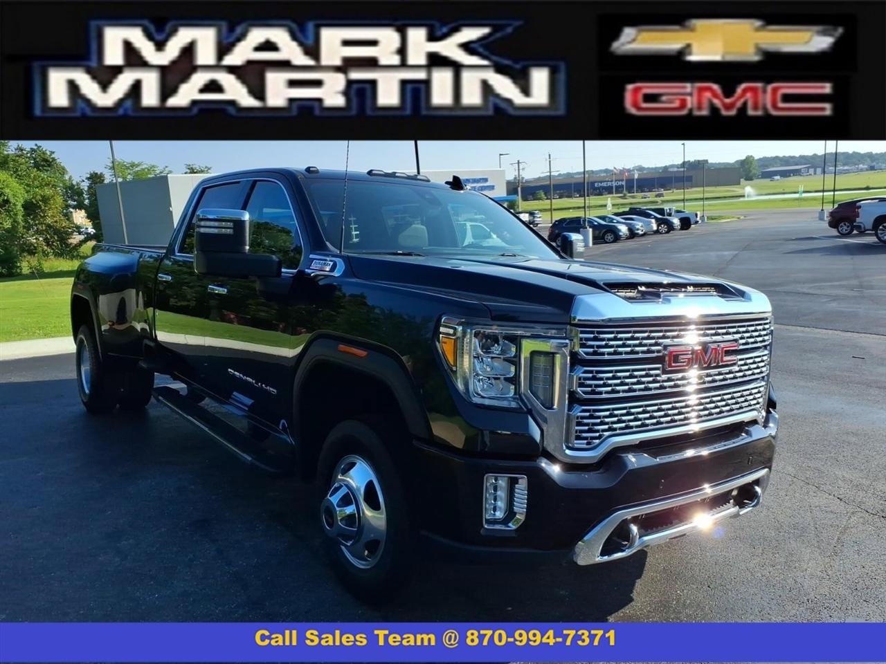 Used 2020 GMC Sierra 3500 Denali w/ Denali Ultimate Package AWD/4WD image 1