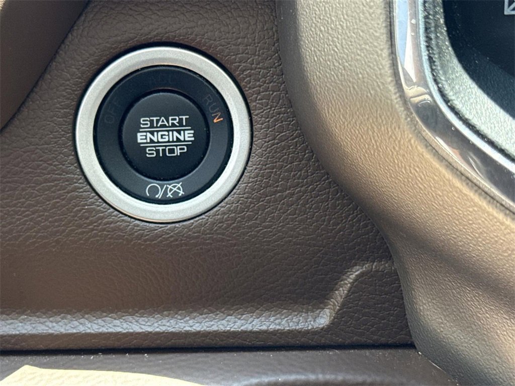 Used 2021 RAM 3500 Laramie image 16