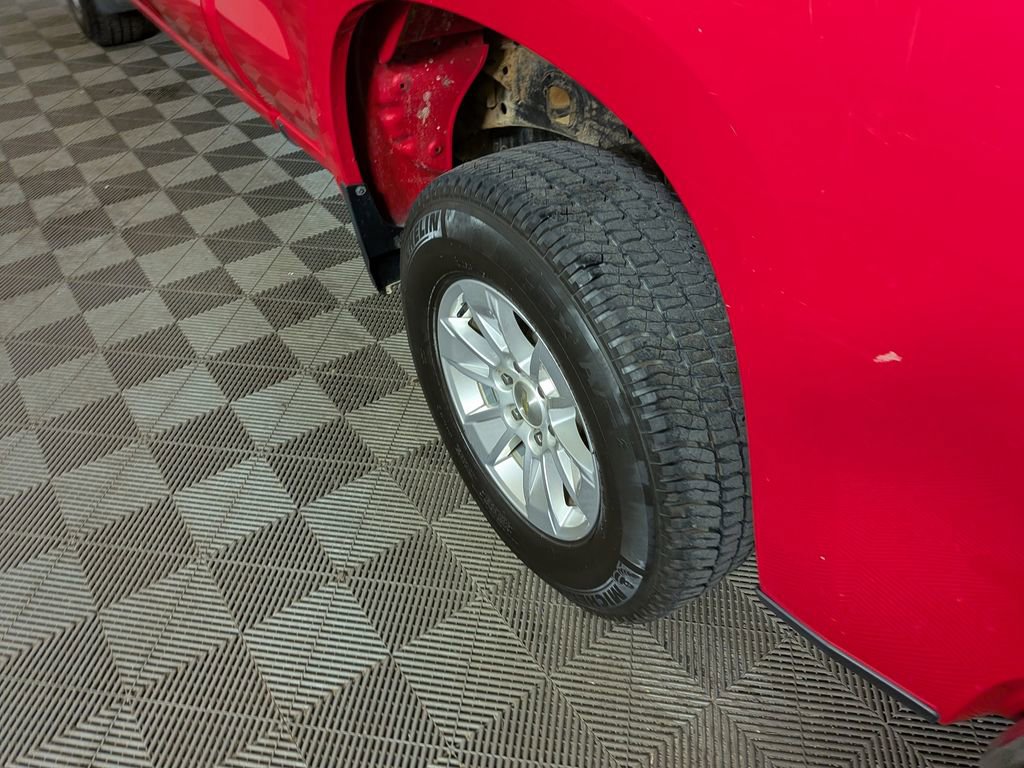 Used 2021 Chevrolet Silverado 1500 LT image 12