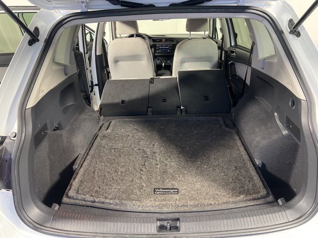 Used 2018 Volkswagen Tiguan S image 30