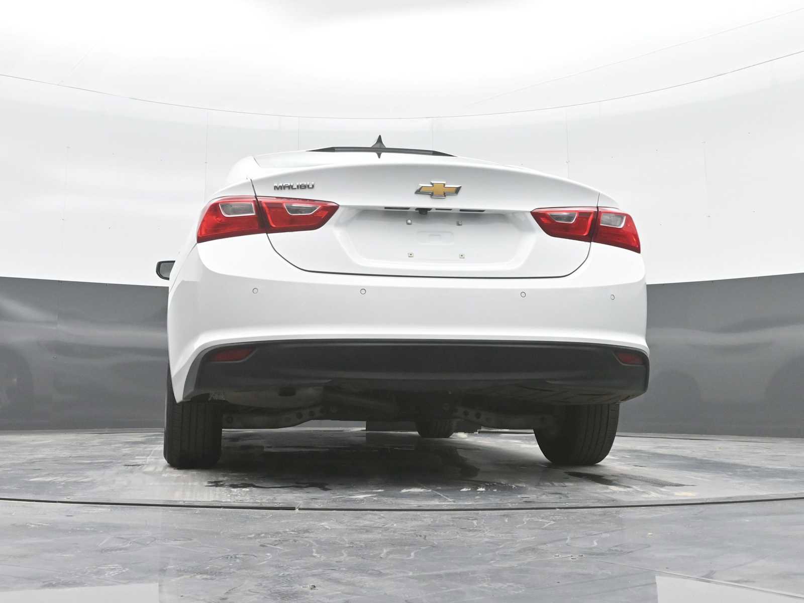 Used 2022 Chevrolet Malibu LS w/ Driver Confidence Package II image 34