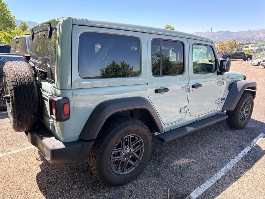 Used 2024 Jeep Wrangler Unlimited Sport AWD/4WD image 5