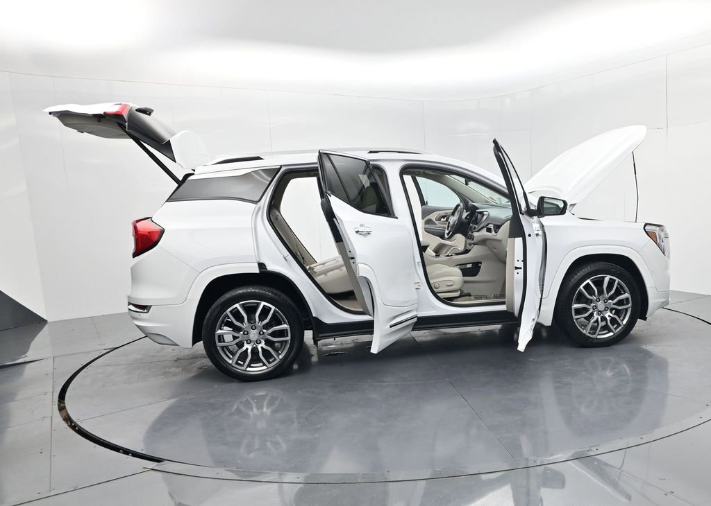 Used 2023 GMC Terrain Denali w/ Denali Premium Package AWD/4WD image 58