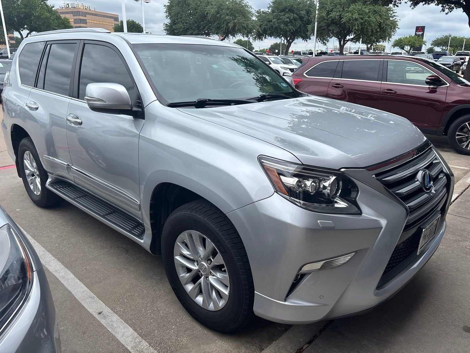 Used 2019 Lexus GX 460 Premium AWD/4WD image 3
