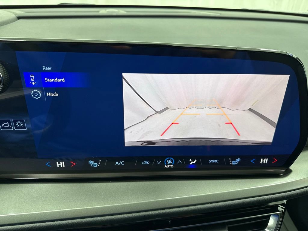 New 2026 Chevrolet Traverse LT w/ Midnight/Sport Edition image 33