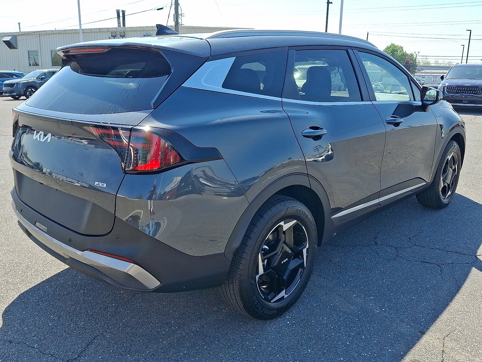 New 2026 Kia Sportage EX AWD/4WD image 3