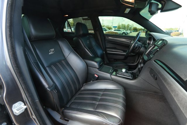 Used 2021 Chrysler 300 S image 28