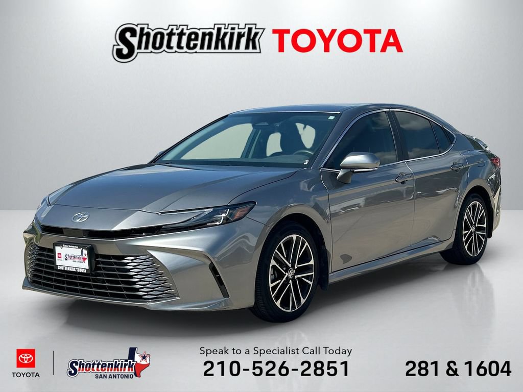 Used 2025 Toyota Camry XLE