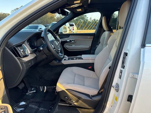 Used 2026 Volvo XC90 B6 Core w/ Protection Package Premier image 12