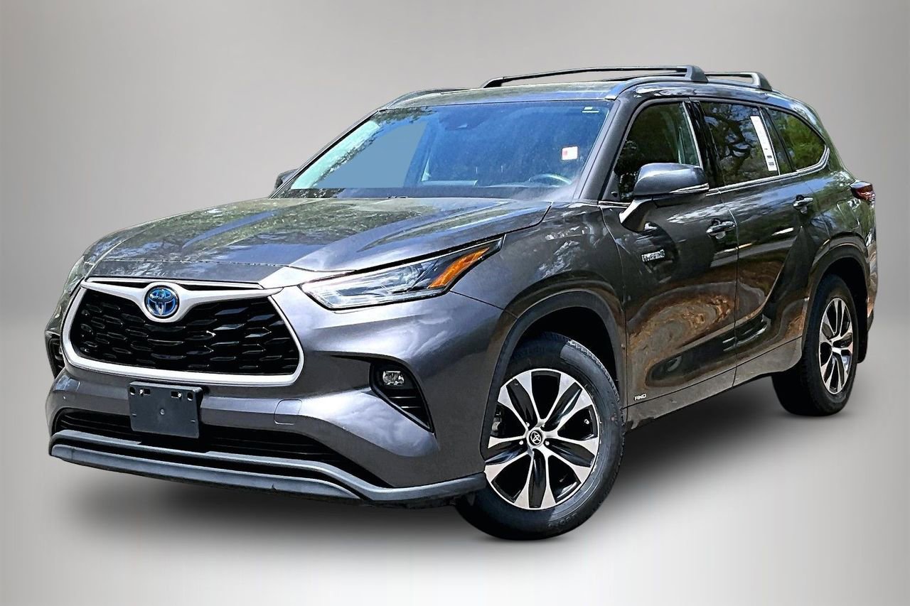 Used 2021 Toyota Highlander XLE
