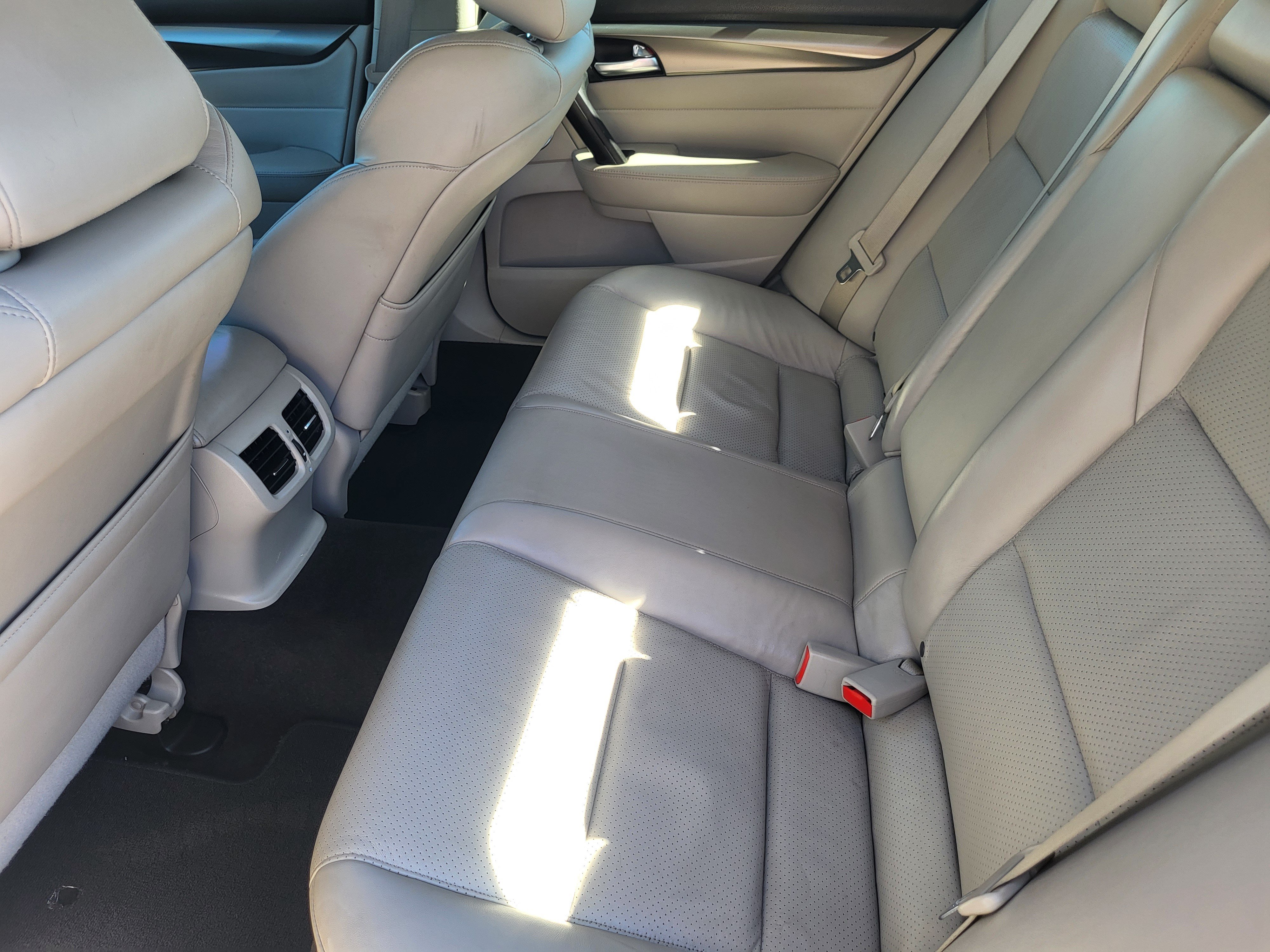 Used 2012 Acura TL w/ Technology Package FWD image 23