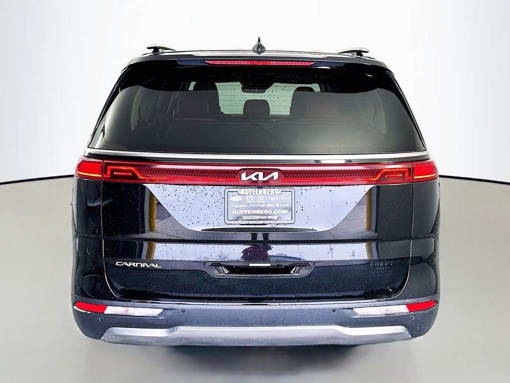 Used 2023 Kia Carnival SX Prestige image 6