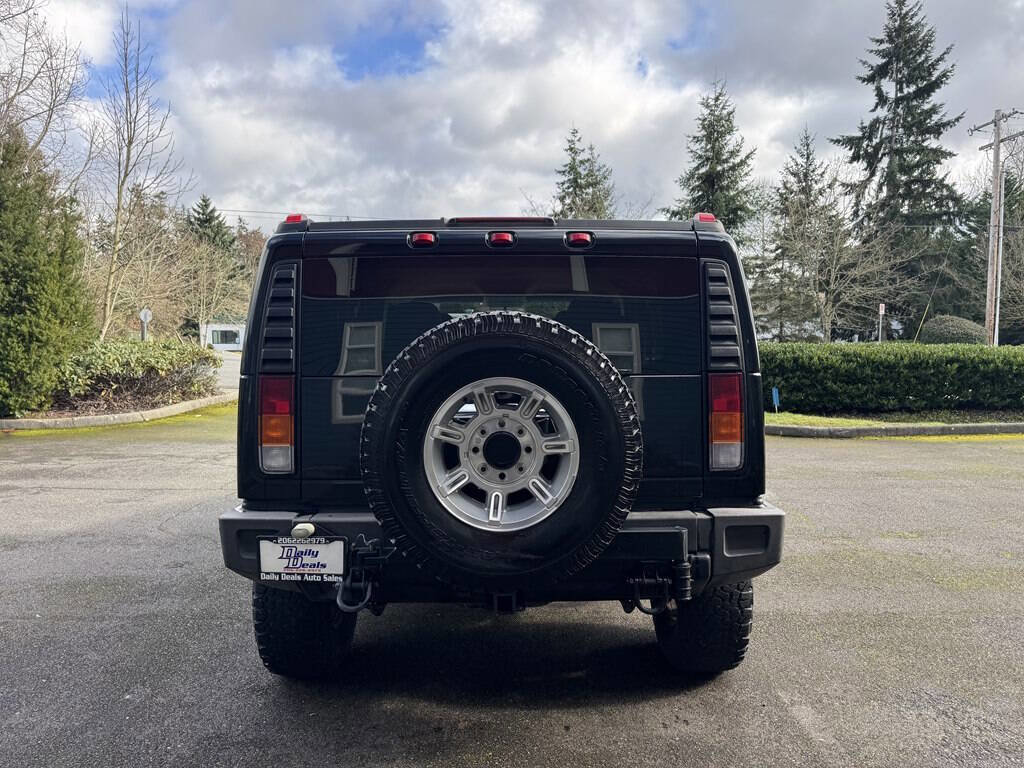 Used 2004 HUMMER H2 w/ Preferred Equipment Group image 13