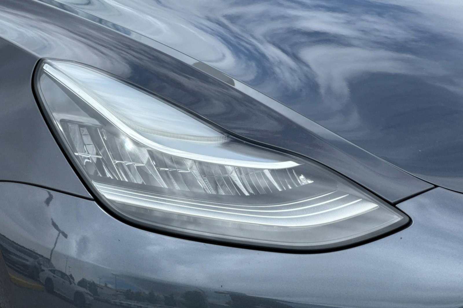 Used 2018 Tesla Model 3 Performance image 10