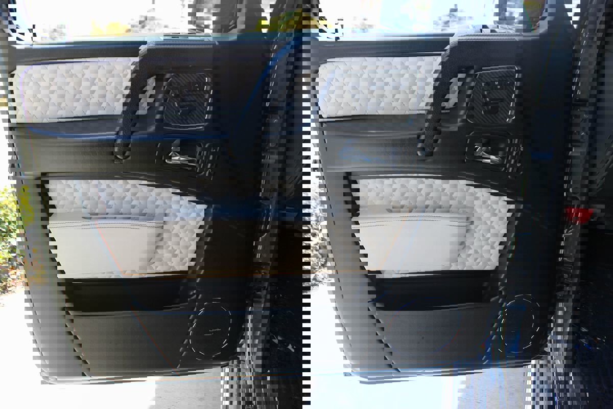 Used 2015 Mercedes-Benz G 63 AMG 4MATIC image 42