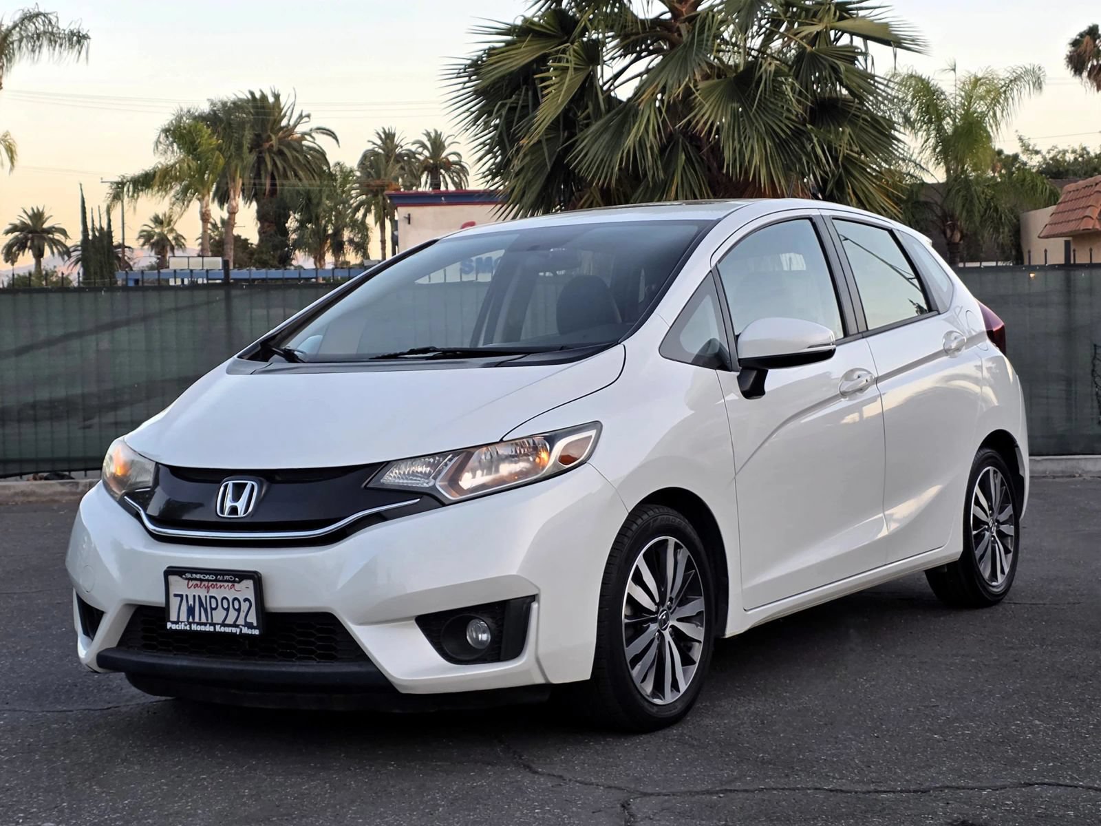Used 2017 Honda Fit EX-L image 1