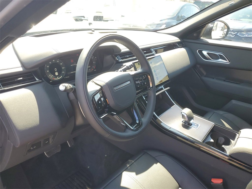 New 2026 Land Rover Range Rover Velar Dynamic SE image 12