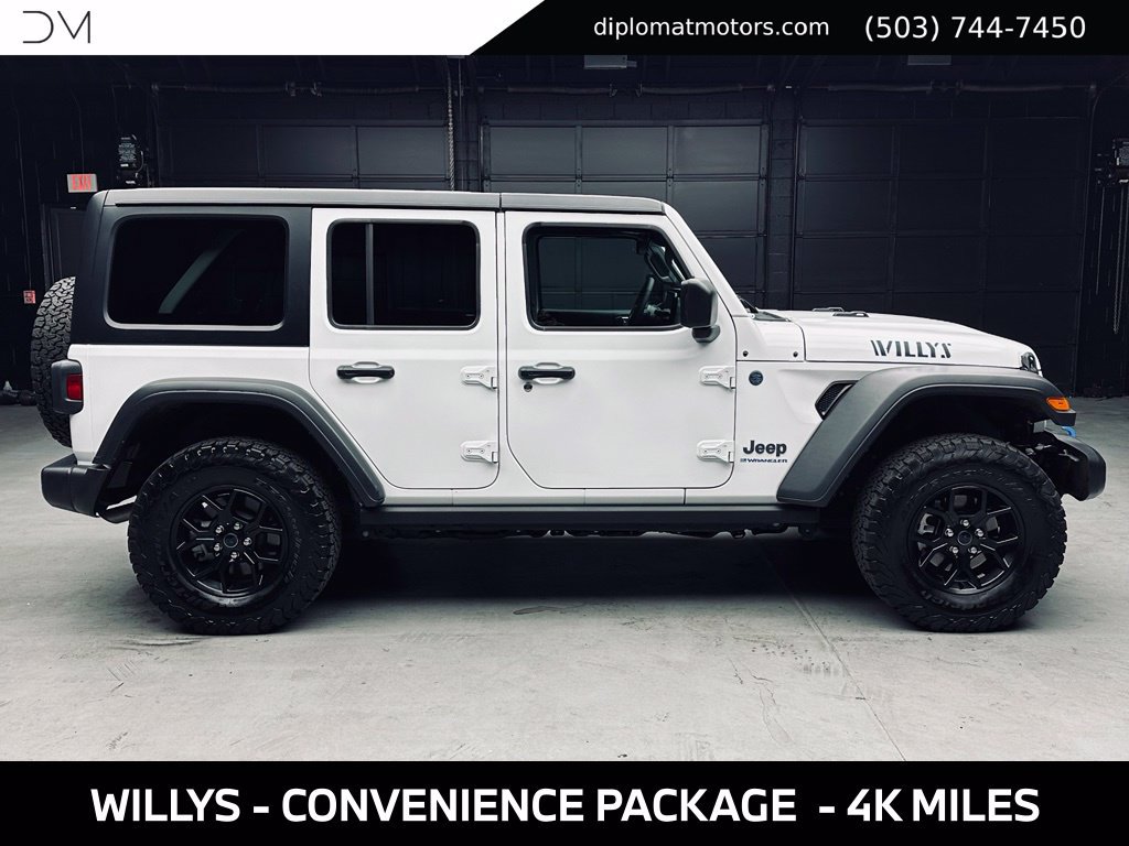 Used 2024 Jeep Wrangler Unlimited AWD/4WD image 8