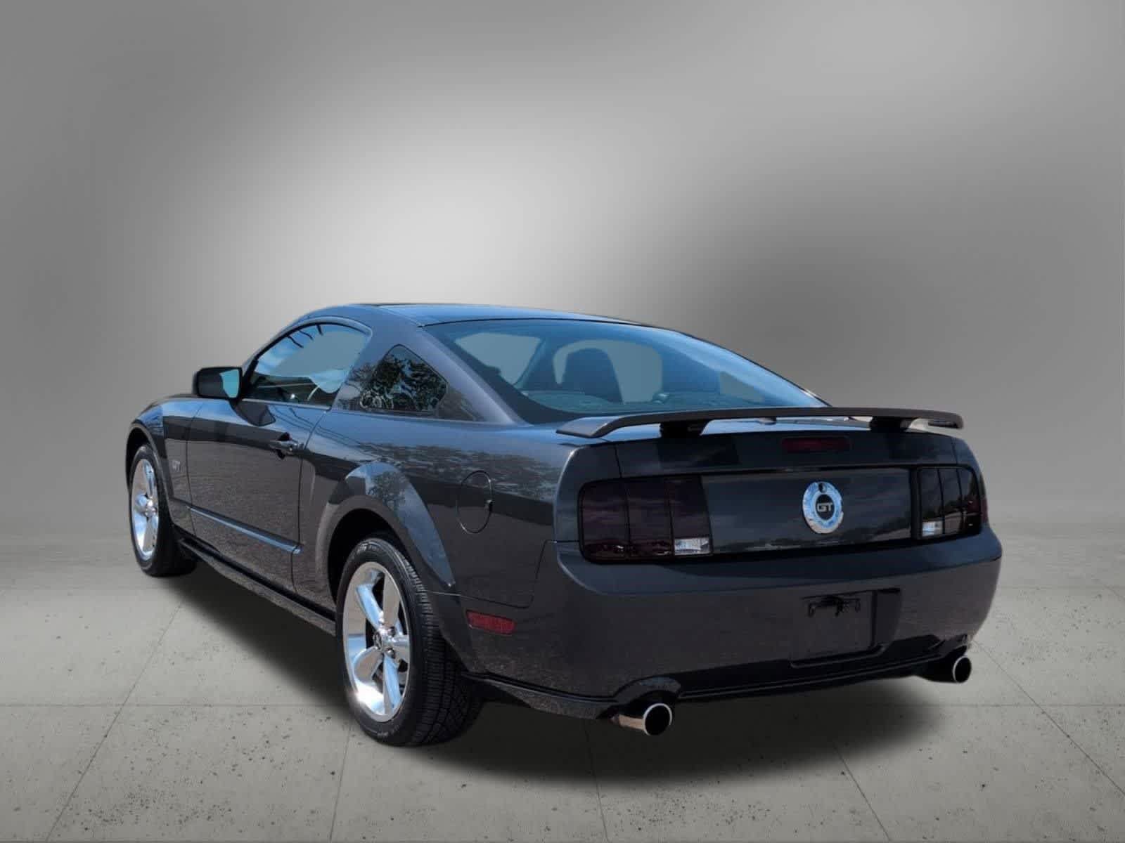 Used 2007 Ford Mustang GT Premium RWD image 4