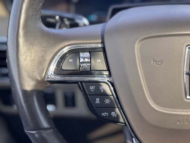 Used 2022 Lincoln Navigator L Reserve AWD/4WD image 10