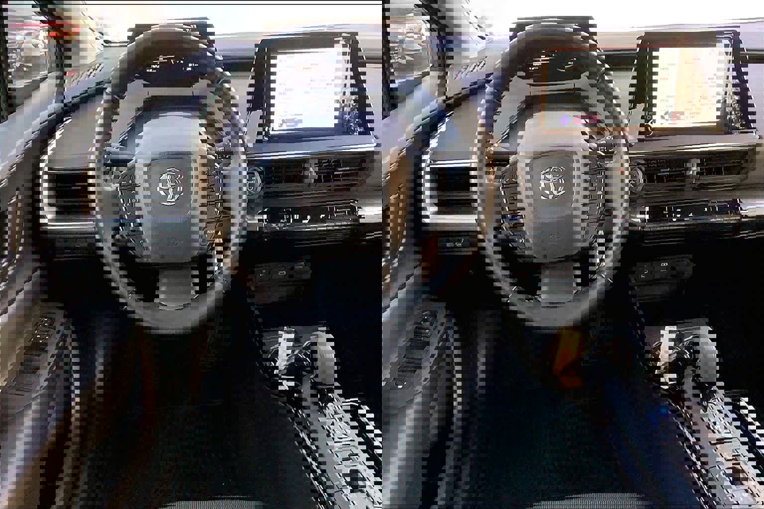 Used 2025 Toyota Prius LE FWD image 6