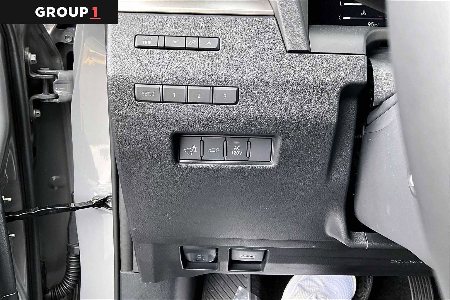 Used 2025 Lexus GX 550 image 31