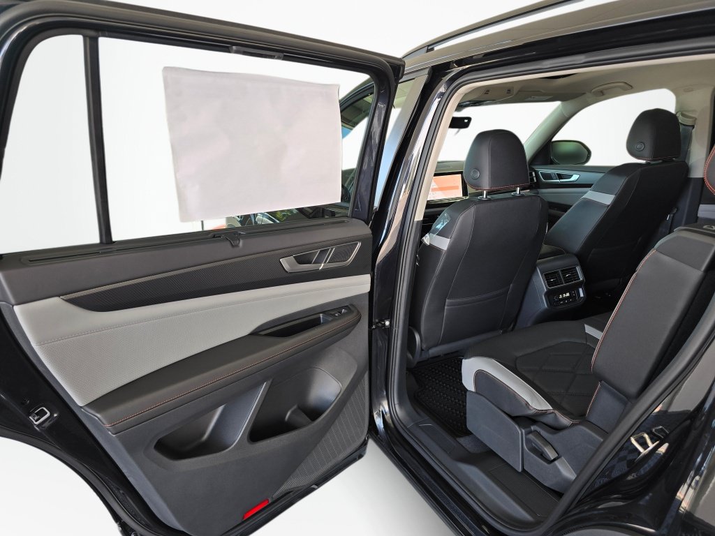New 2026 Volkswagen Atlas Peak Edition AWD/4WD image 33