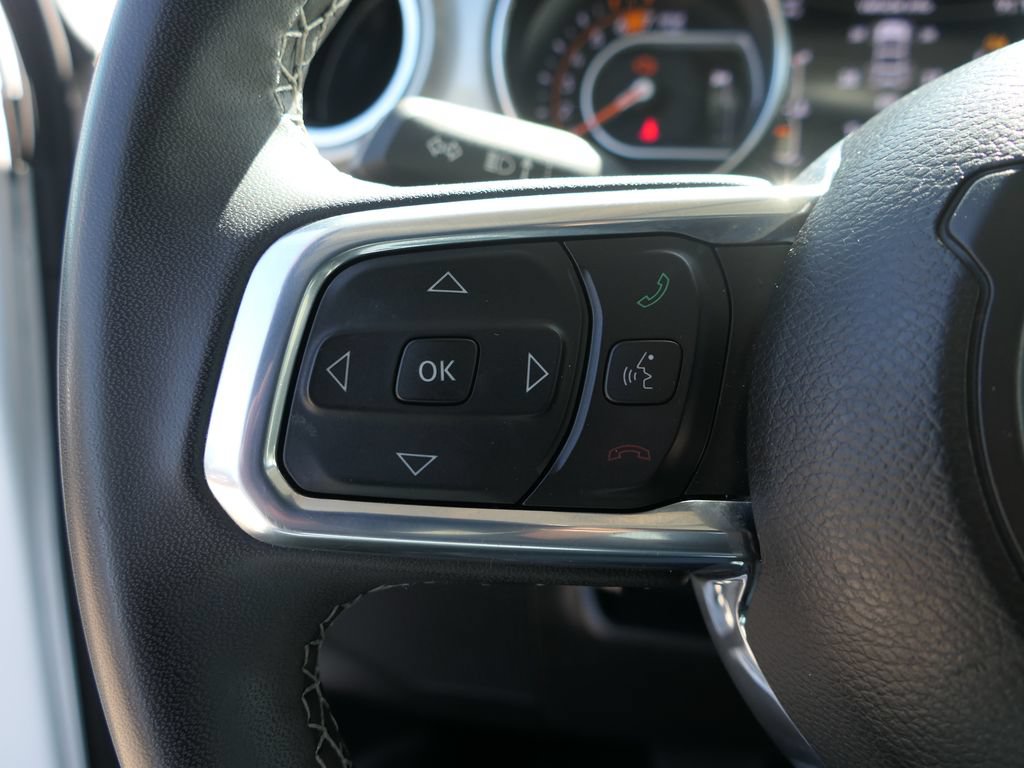 Used 2023 Jeep Wrangler Unlimited Sahara w/ LED Lighting Group AWD/4WD image 14
