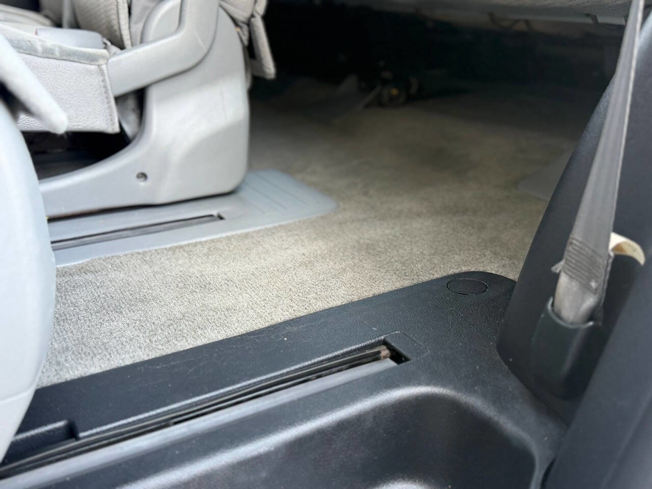 Used 2008 Toyota Sequoia SR5 image 30