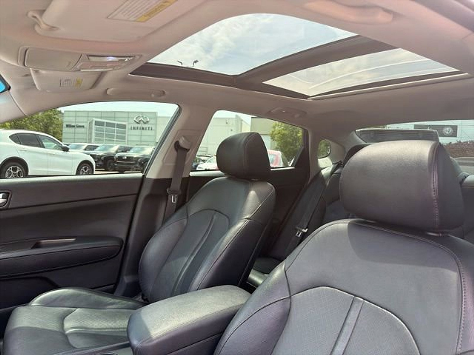 Used 2020 Kia Optima SE FWD image 19