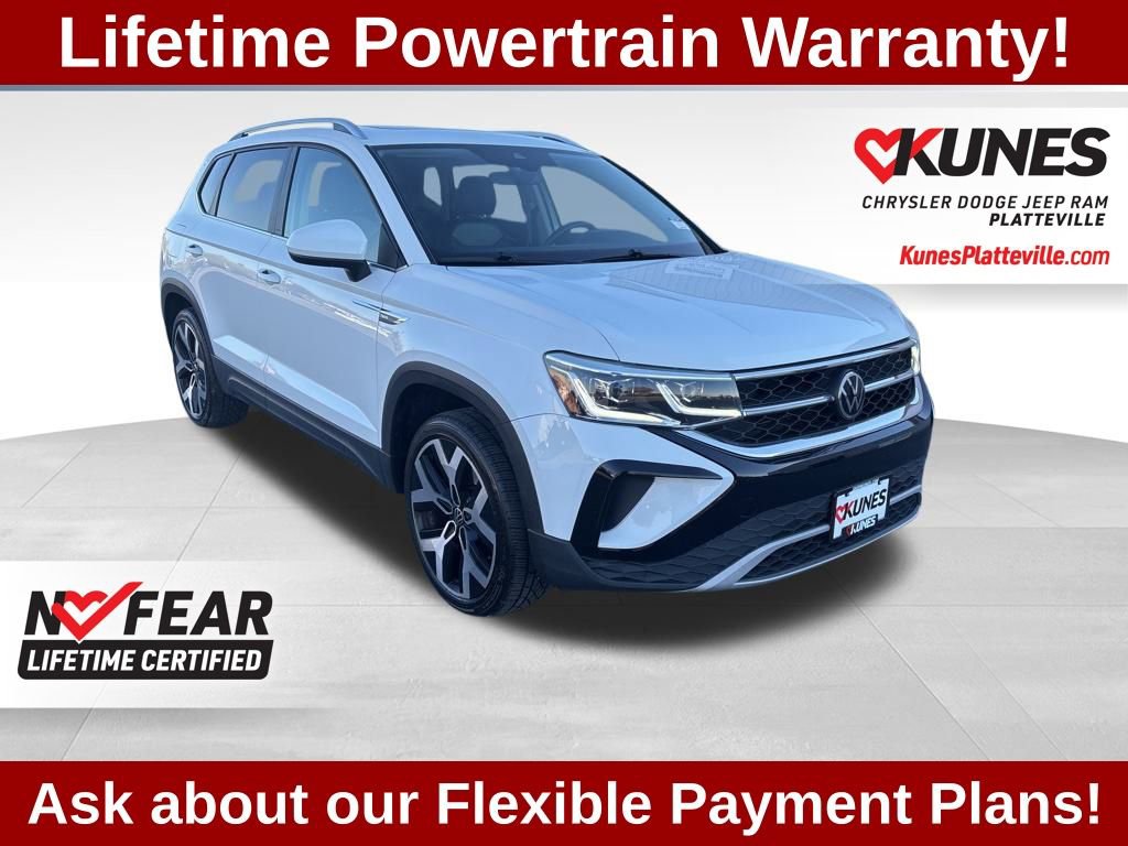 Used 2023 Volkswagen Taos SEL image 2