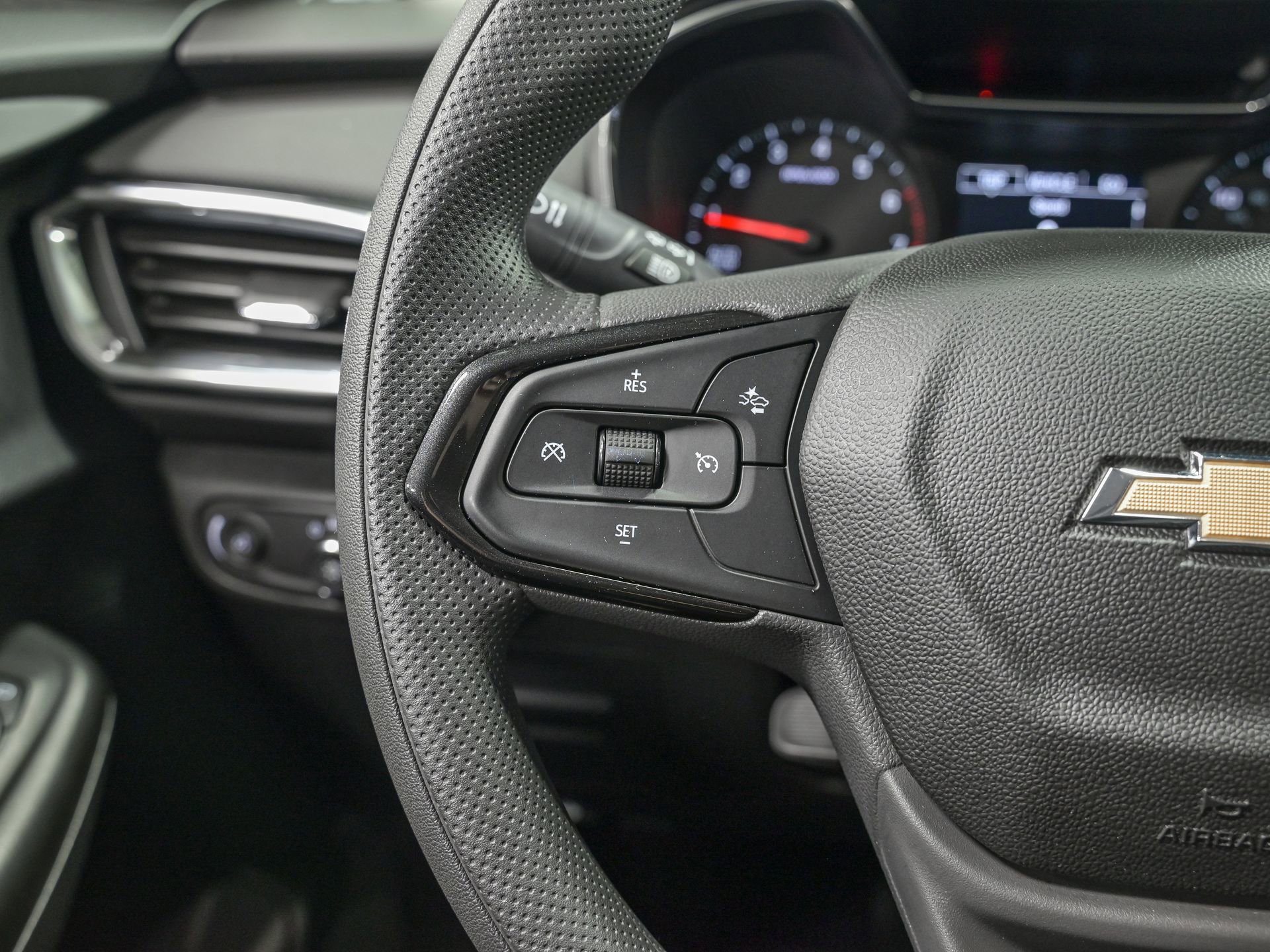 Used 2023 Chevrolet TrailBlazer LT w/ Convenience Package AWD/4WD image 19