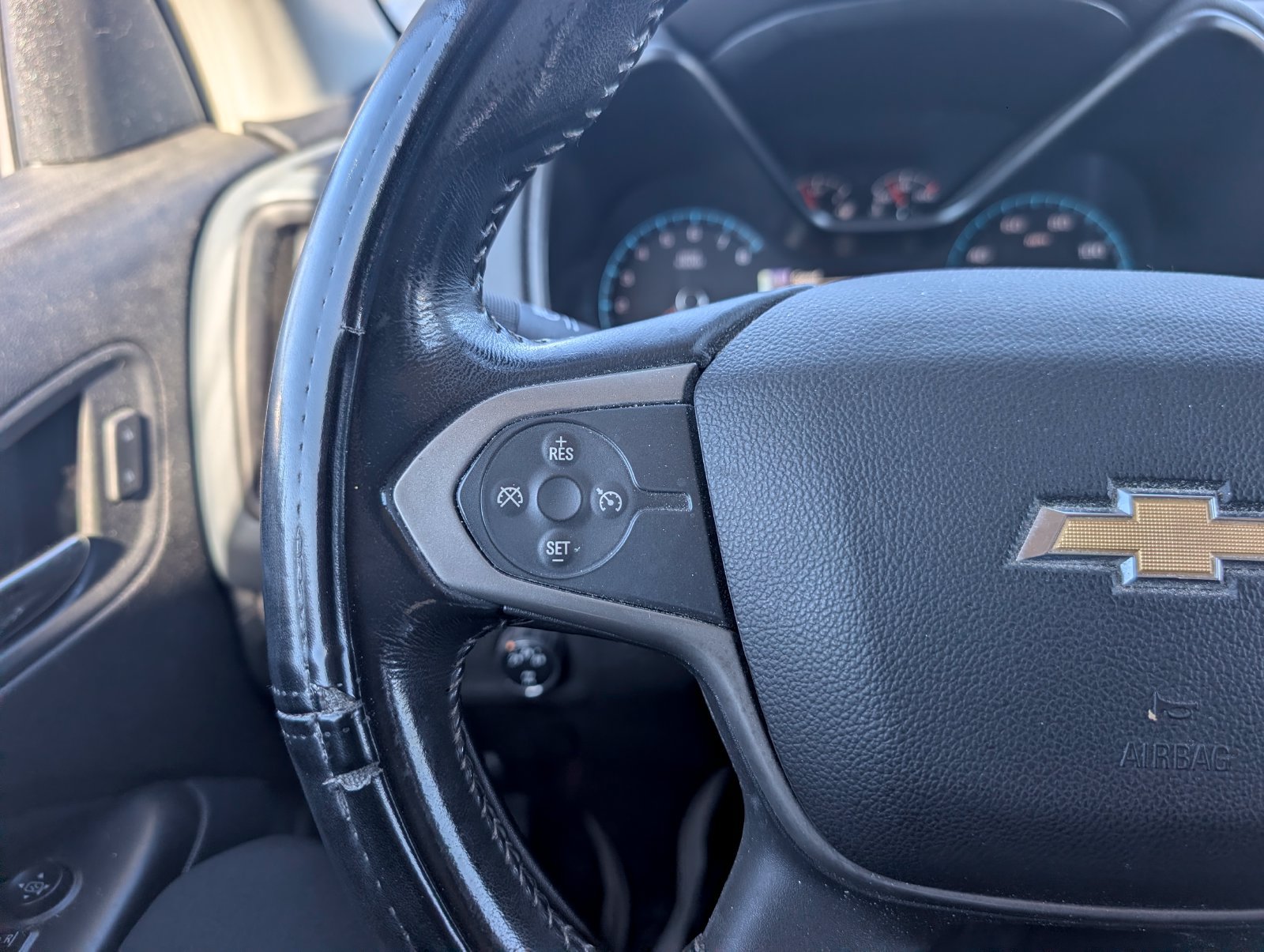 Used 2016 Chevrolet Colorado Z71 AWD/4WD image 15